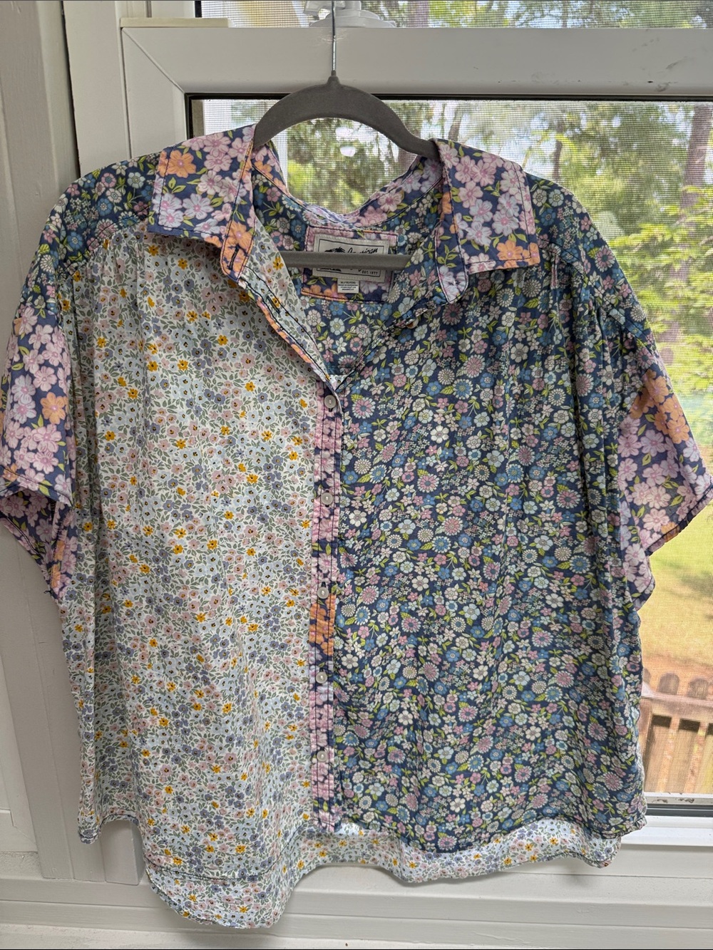 American Eagle Outfitters Floral Patchwork Button-Down Shirt - XL